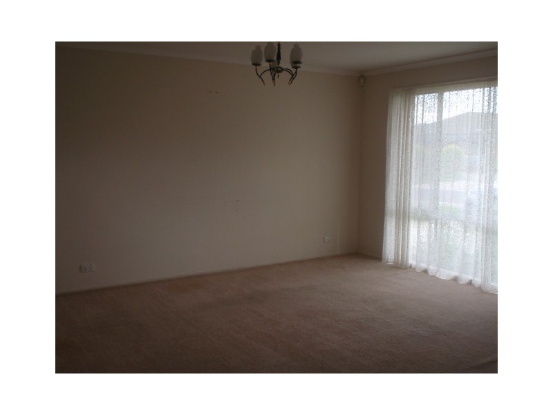 18 Hackett Court, Delahey VIC 3037