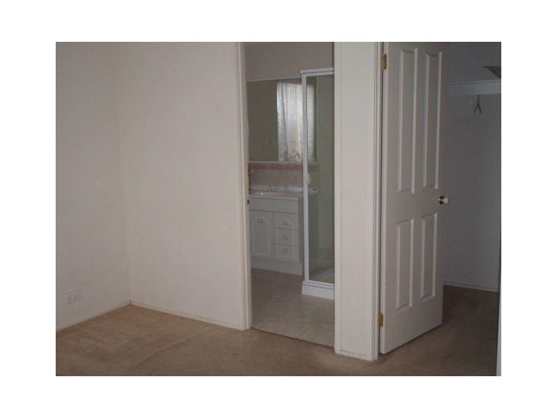 18 Hackett Court, Delahey VIC 3037