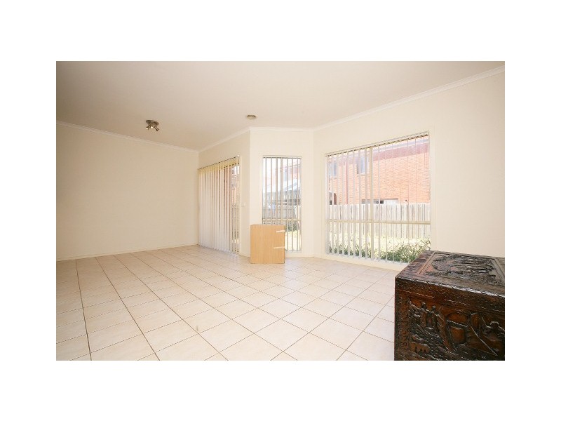 2 The Glades, Taylors Hill VIC 3037