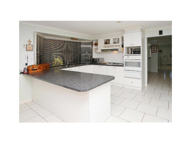 5 Toolim Walk, Sydenham VIC 3037