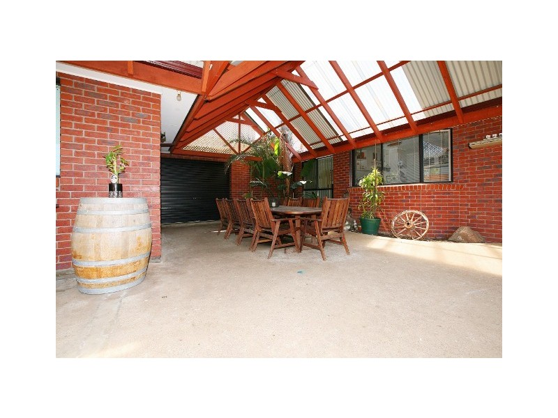 5 Toolim Walk, Sydenham VIC 3037