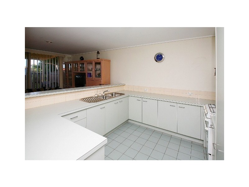 34 Village Avenue, Taylors Lakes VIC 3038