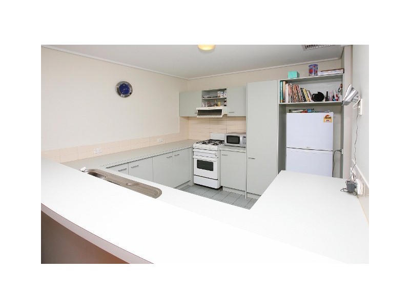 34 Village Avenue, Taylors Lakes VIC 3038