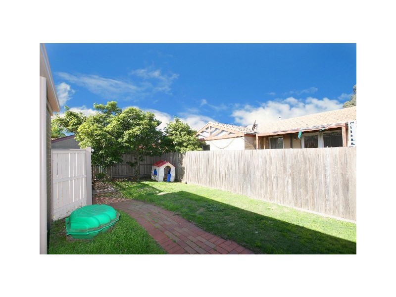 34 Village Avenue, Taylors Lakes VIC 3038