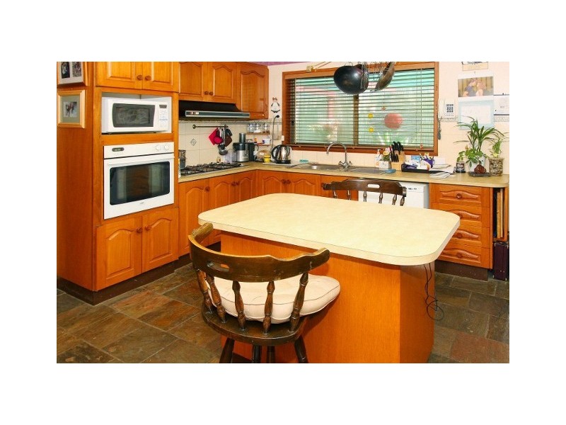 15 Carrington Street, Sydenham VIC 3037