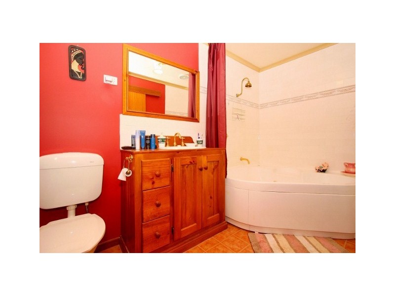 15 Carrington Street, Sydenham VIC 3037