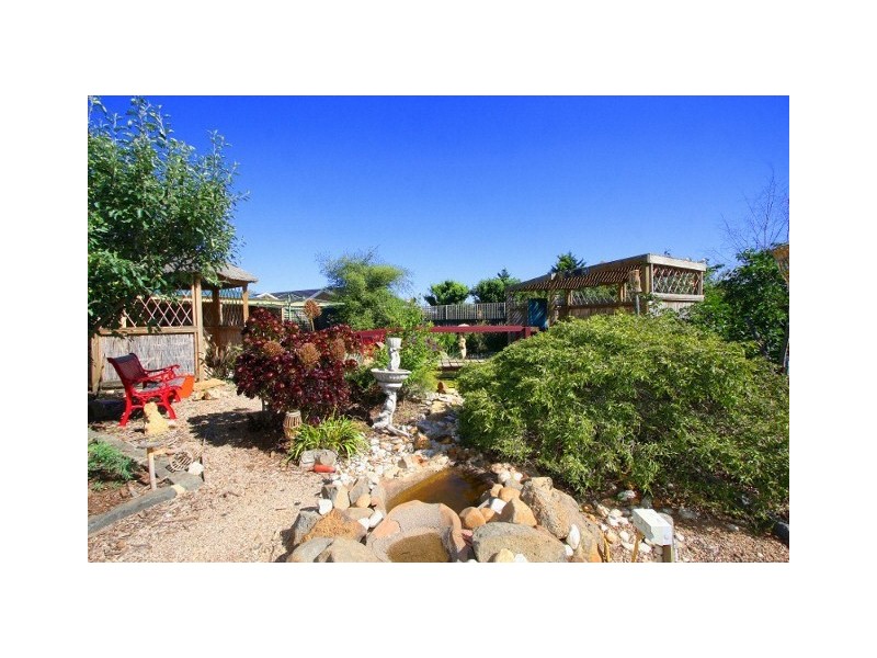 15 Carrington Street, Sydenham VIC 3037