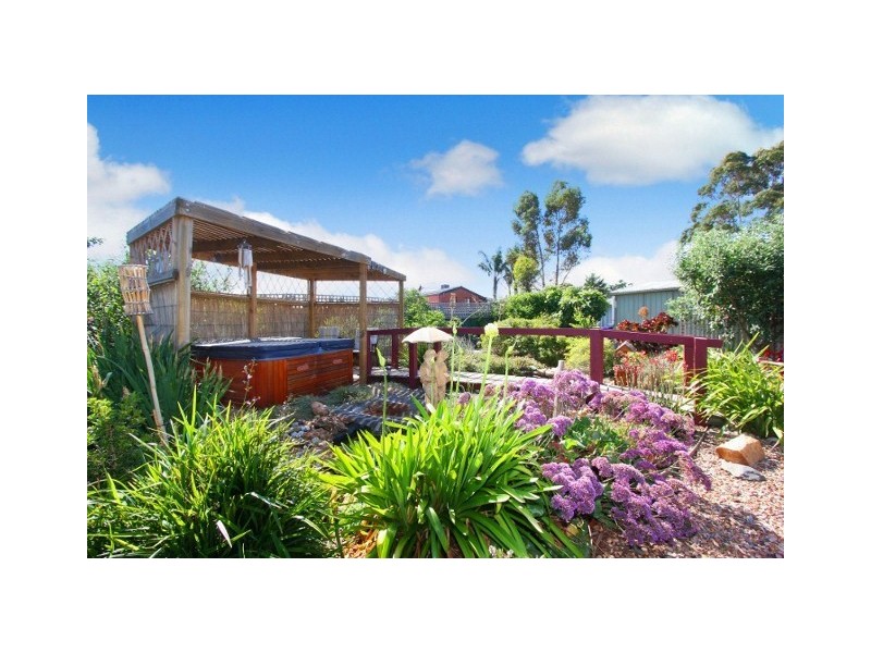 15 Carrington Street, Sydenham VIC 3037