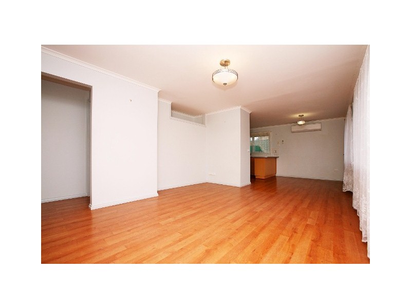 15 Bracknell Place, Deer Park VIC 3023