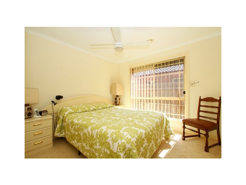 2/31 Jade Way, Hillside VIC 3037