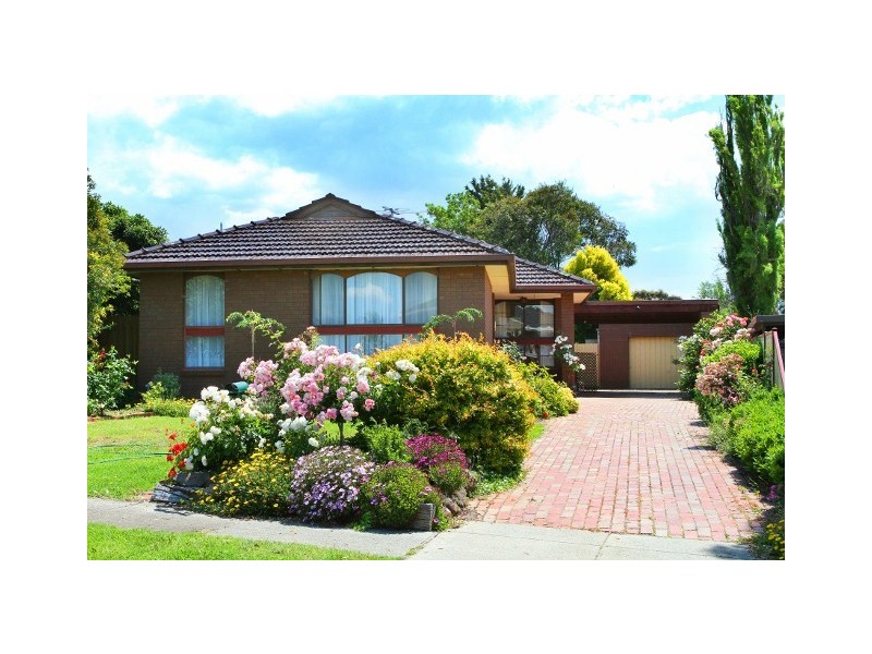 14 Santos Court, Keilor Downs VIC 3038