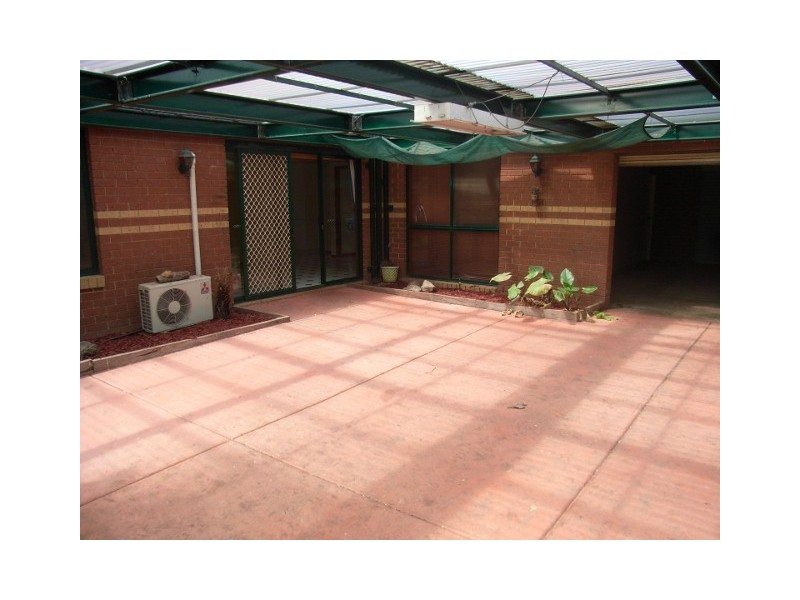 21 Sainsbury Avenue, Hillside VIC 3037