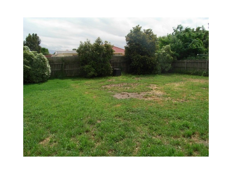 21 Sainsbury Avenue, Hillside VIC 3037