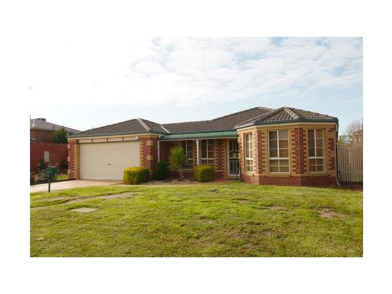12 Cardigan Crescent, Taylors Lakes VIC 3038