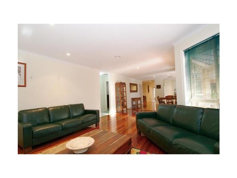12 Cardigan Crescent, Taylors Lakes VIC 3038