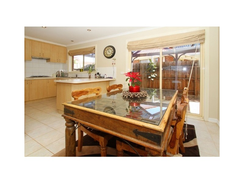 1/25 Minerva Crescent, Keilor Downs VIC 3038