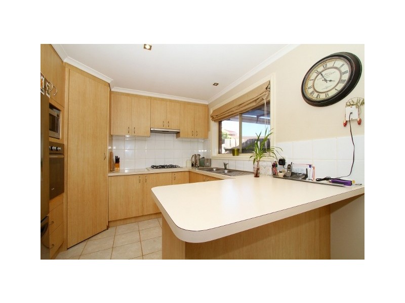 1/25 Minerva Crescent, Keilor Downs VIC 3038