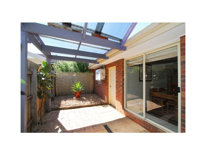 1/25 Minerva Crescent, Keilor Downs VIC 3038