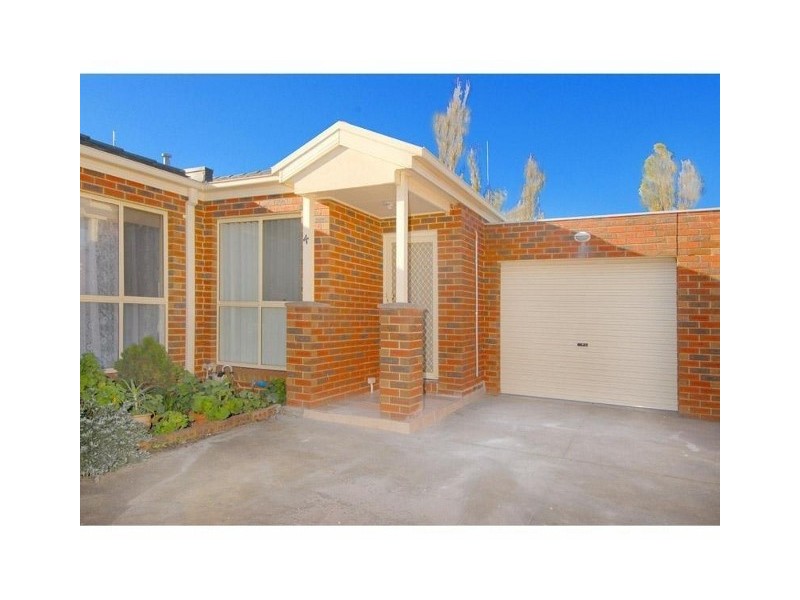 4/14 Buckingham Street, Sydenham VIC 3037