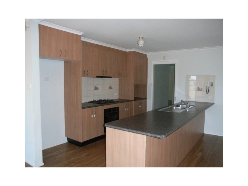 12 Tussock Crescent, Sydenham VIC 3037