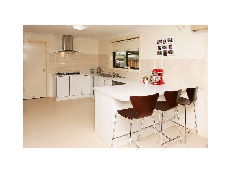 4 Breadalbane Court, Sydenham VIC 3037