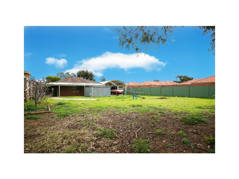 4 Breadalbane Court, Sydenham VIC 3037