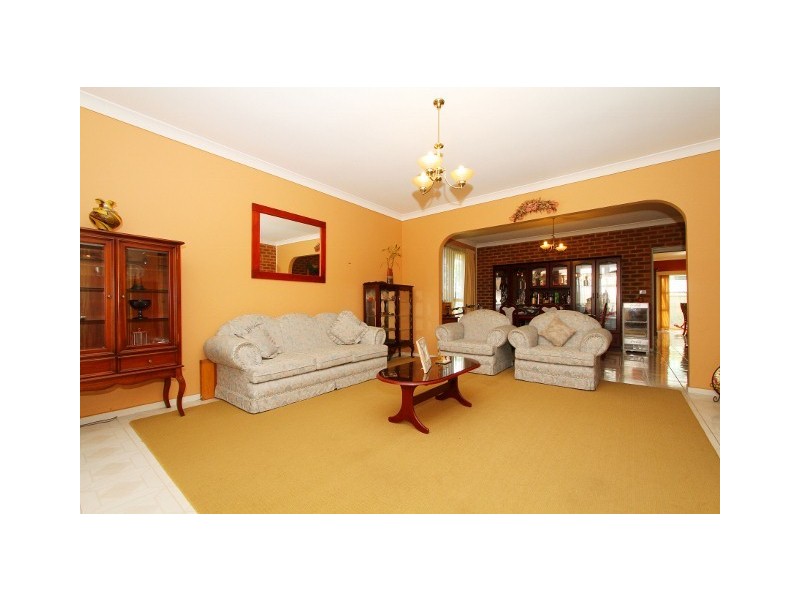 15 Parrakeet Court, Taylors Lakes VIC 3038