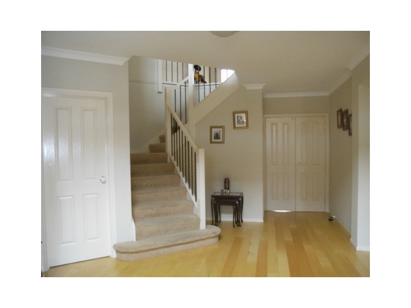 18 Victoria Way, Caroline Springs VIC 3023