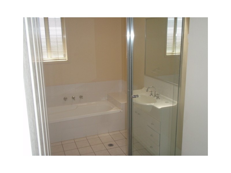 70/346 Sydenham Road, Sydenham VIC 3037