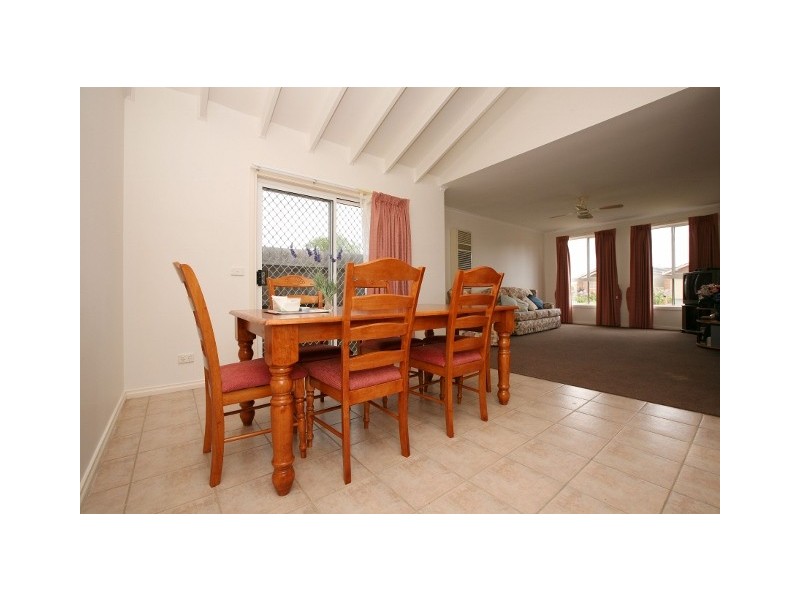 1/11 Hallmark Place, Keilor Downs VIC 3038