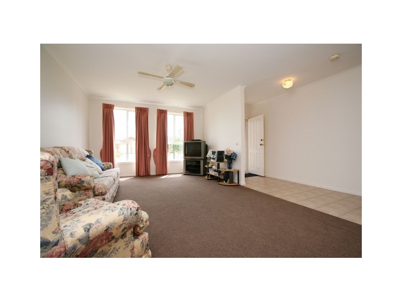1/11 Hallmark Place, Keilor Downs VIC 3038
