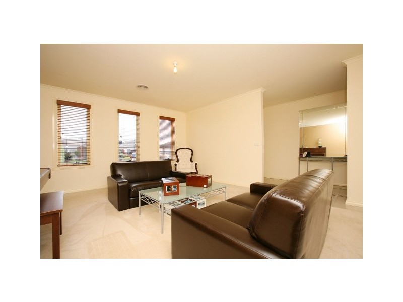 2/3 Padula Court, Hillside VIC 3037