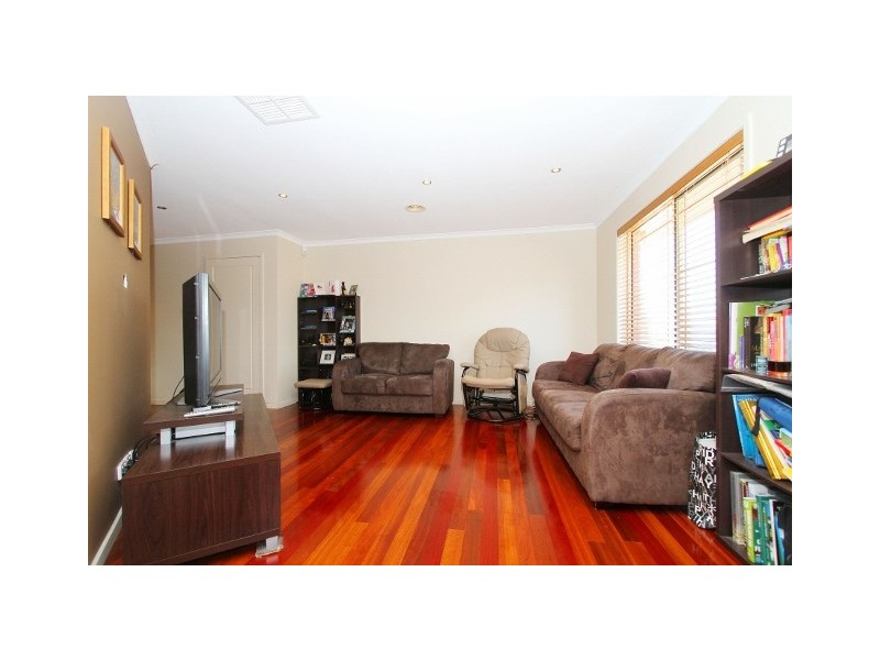 19 Silvana Way, Hillside VIC 3037