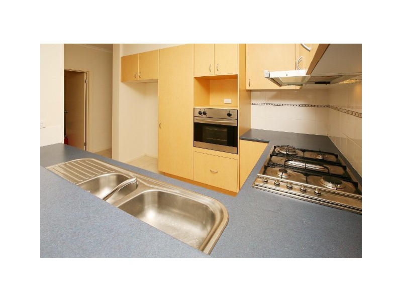 2 The Glades, Taylors Hill VIC 3037
