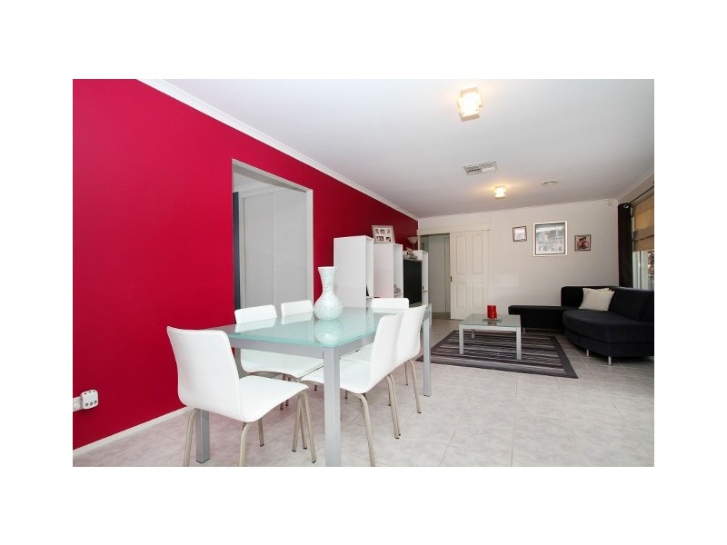 70 Allenby Road, Hillside VIC 3037