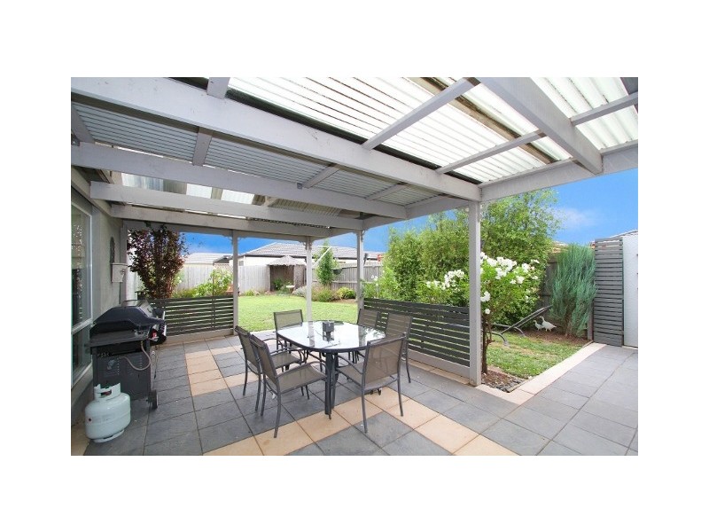 70 Allenby Road, Hillside VIC 3037