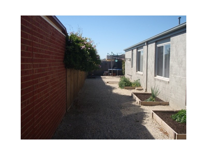 70 Allenby Road, Hillside VIC 3037