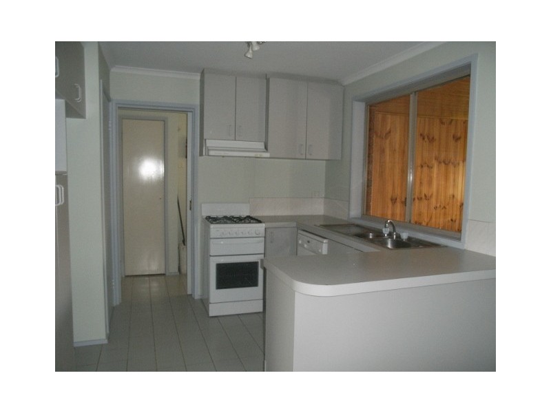 8 Sambuco Court, Sydenham VIC 3037