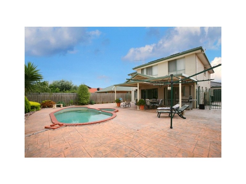 5 Karu Court, Keilor Downs VIC 3038