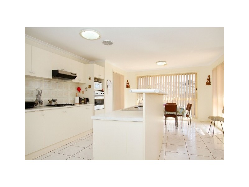 16 Lady Rose Crescent, Sydenham VIC 3037