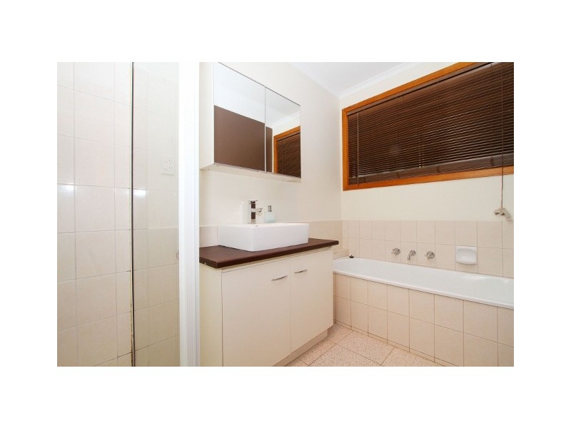 1/49 Goodwood Drive, Keilor Downs VIC 3038