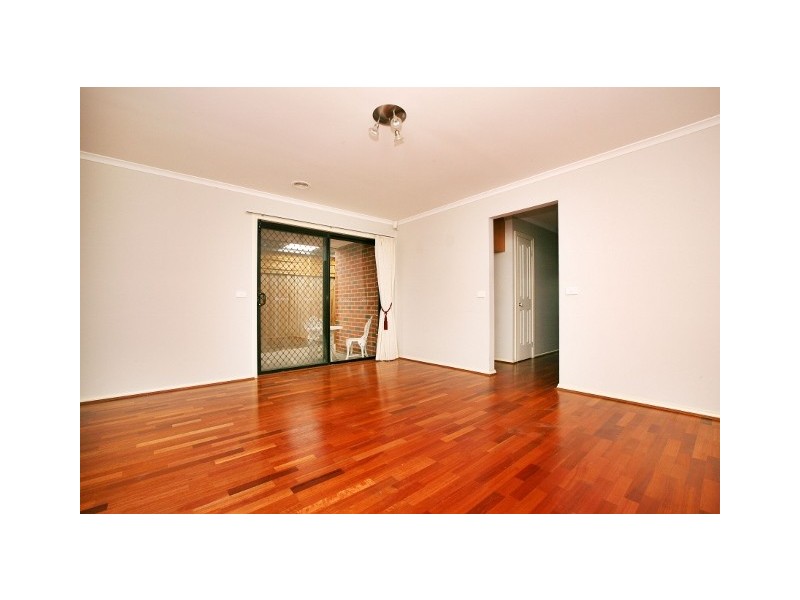 1/5 Elgin Close, Hillside VIC 3037