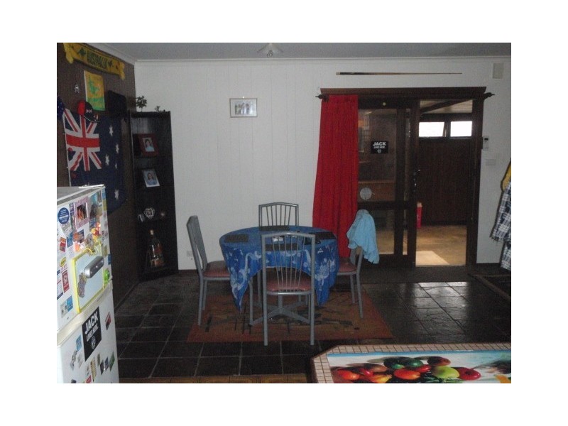 28 Marina Drive, Melton VIC 3337