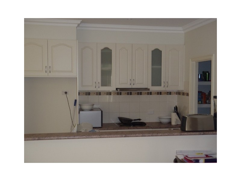 6/8 Lorraine Court, Hillside VIC 3037