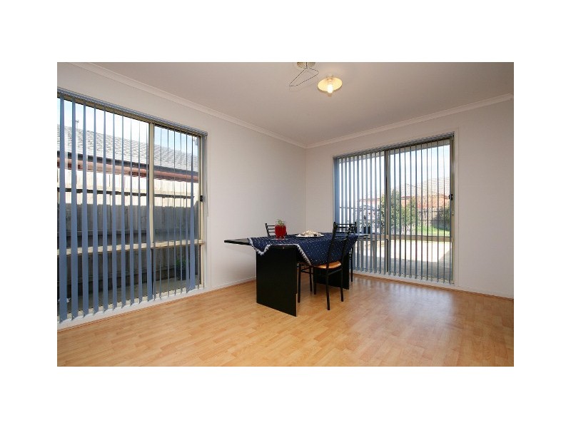 21 Brindalee Way, Hillside VIC 3037