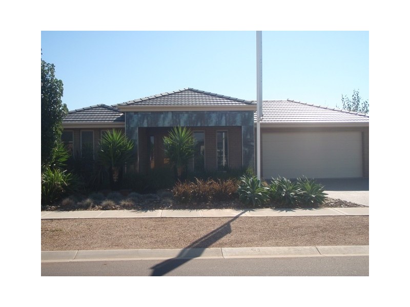 26 Windorah Drive, Point Cook VIC 3030