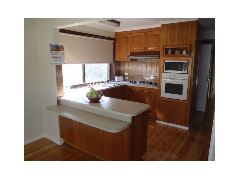 3 Rowan Drive, Kealba VIC 3021