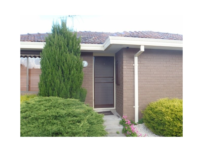 3/16 Adelaide Street, St Albans VIC 3021