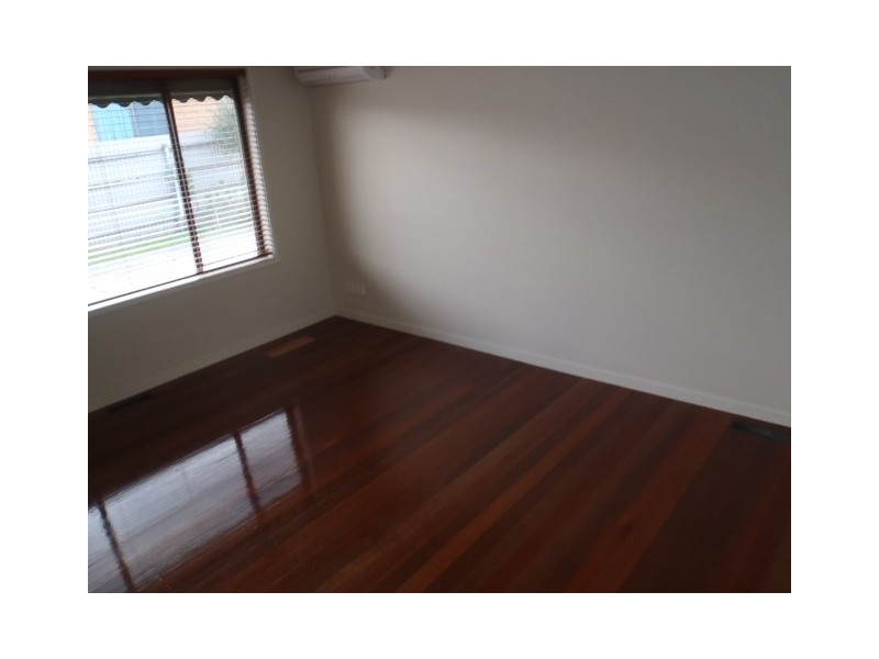 3/16 Adelaide Street, St Albans VIC 3021