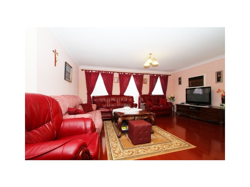 72 Birchwood Boulevard, Deer Park VIC 3023